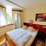 Kapistec 3* Skopje