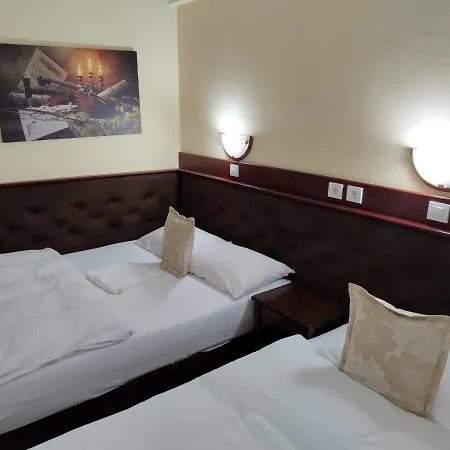 Hotel Kapistec 3*