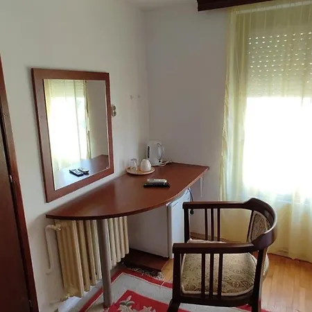Kapistec Hotel 3*