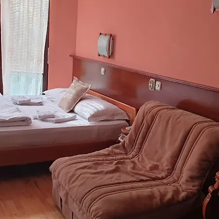 호텔 카피스텍 스콥제 3*